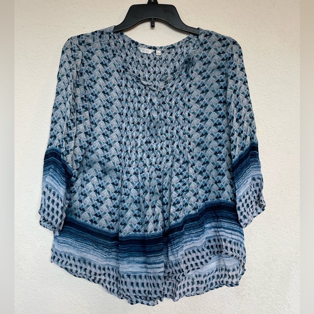 💙Free with Purchase💙 Blue blouse